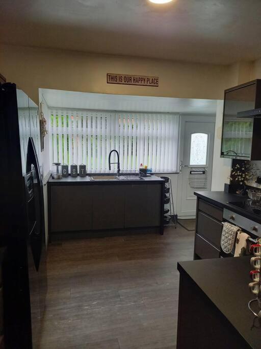 Modernised Home With 2 Bedrooms In كارديف المظهر الخارجي الصورة